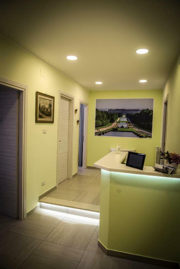 Le Fontane Del Re Bed & Breakfast Caserta Dış mekan fotoğraf