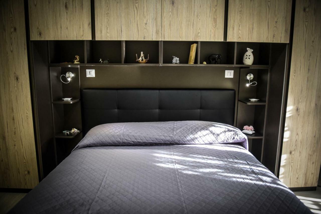 Le Fontane Del Re Bed & Breakfast Caserta Dış mekan fotoğraf