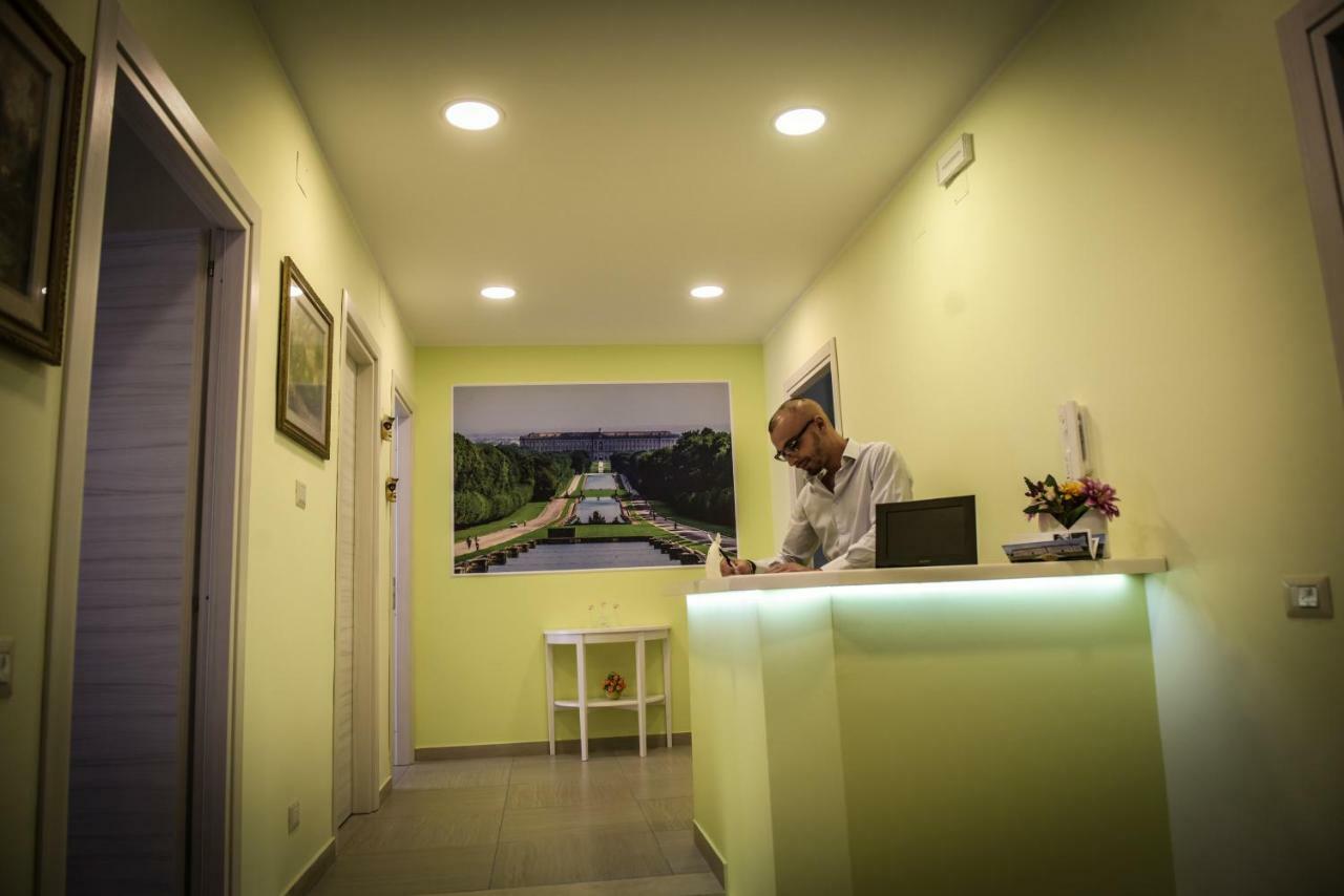 Le Fontane Del Re Bed & Breakfast Caserta Dış mekan fotoğraf